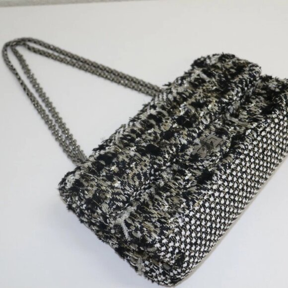 CHANEL Tweed 2.55 Reissue 225 Flap Black White & Gold - 17188158 - Picture 6 of 12